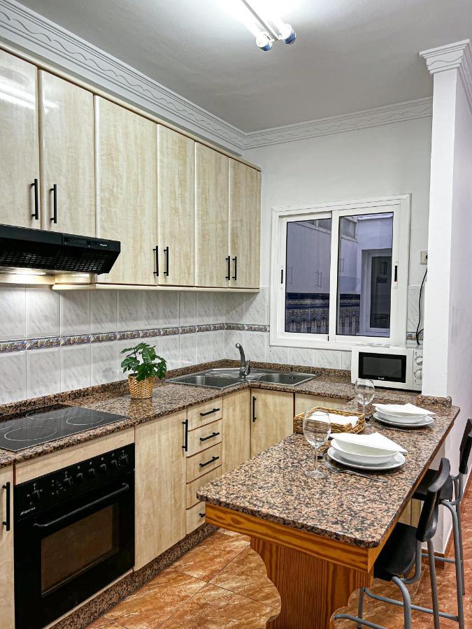 Apartment 100 M From The Beach Arinaga Buitenkant foto